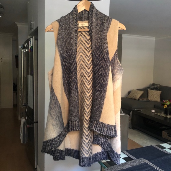 Cozy, mid-length sweater vest - Picture 1 of 5